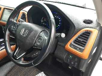 HONDA VEZEL 2016 Image 9