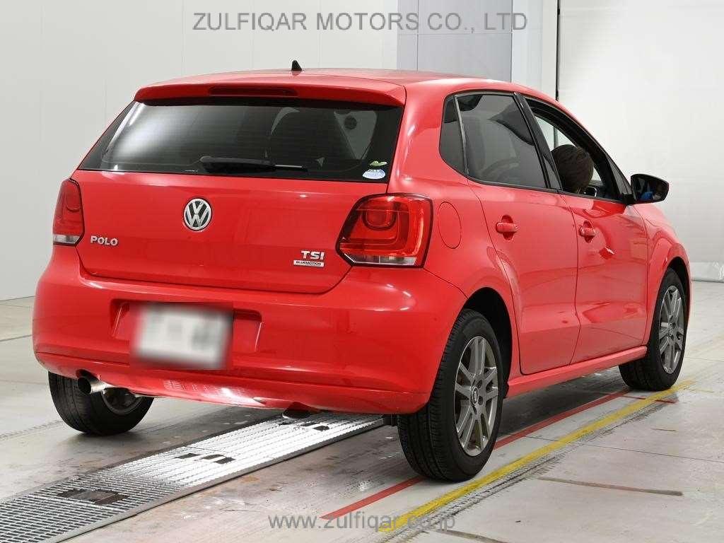 VOLKSWAGEN POLO 2013 Image 2