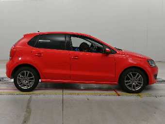 VOLKSWAGEN POLO 2013 Image 3