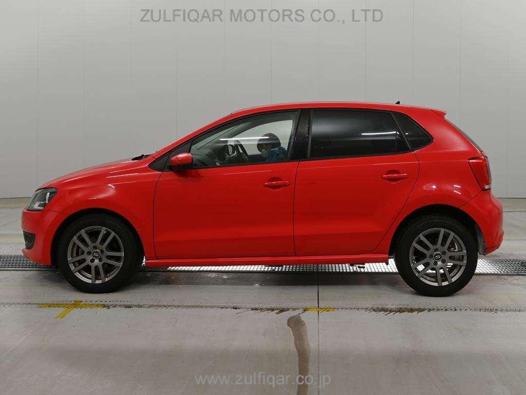 VOLKSWAGEN POLO 2013 Image 4
