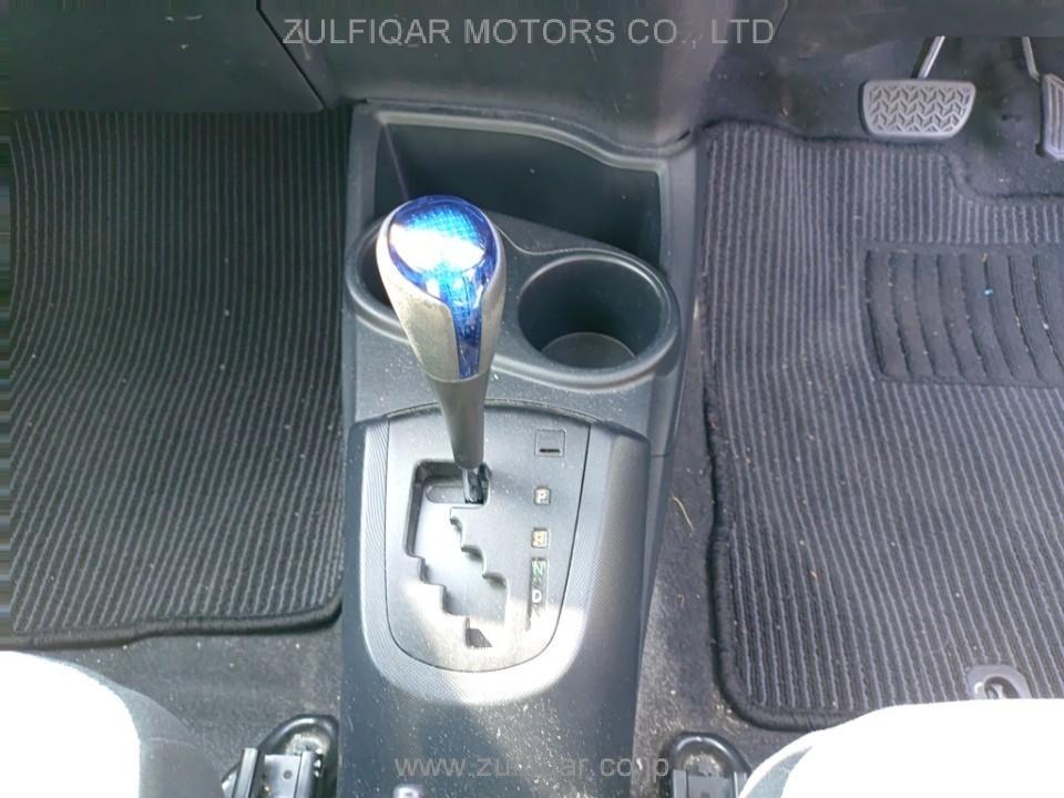 TOYOTA AQUA 2021 Image 11