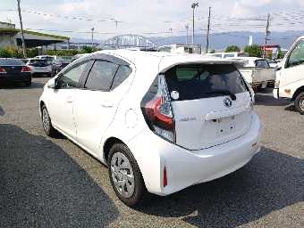 TOYOTA AQUA 2021 Image 4