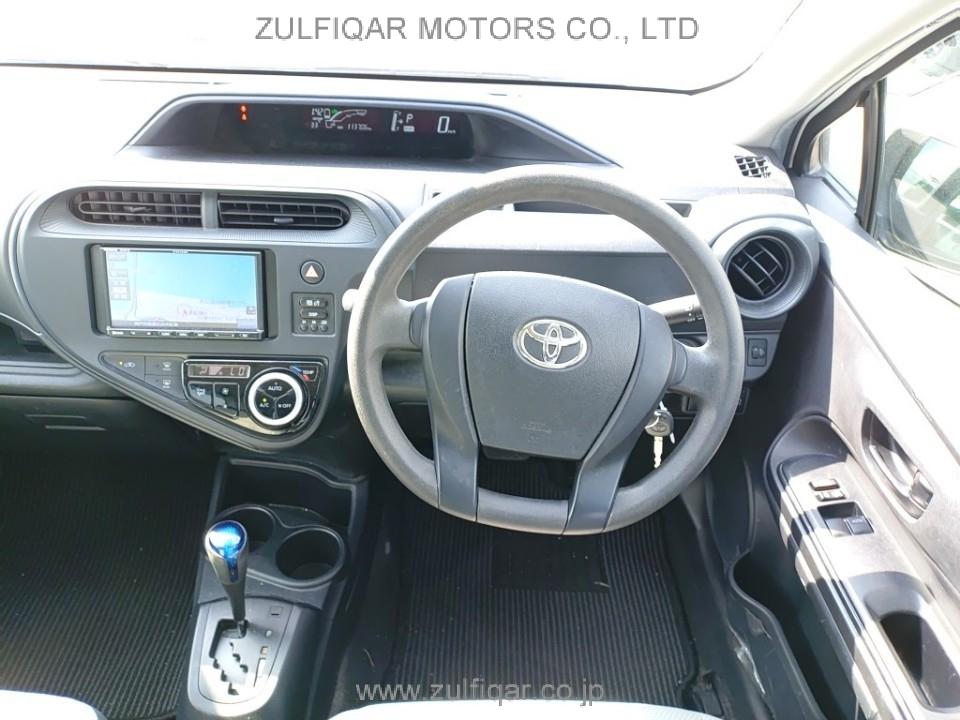 TOYOTA AQUA 2021 Image 9