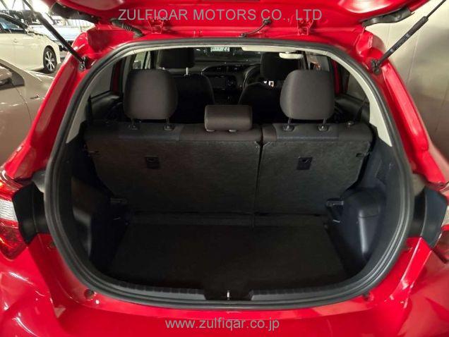 TOYOTA VITZ 2018 Image 8