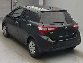TOYOTA VITZ 2019 Image 4