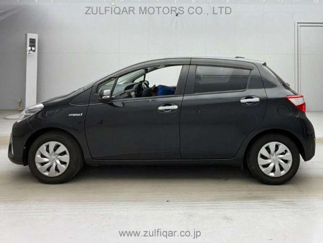 TOYOTA VITZ 2019 Image 5