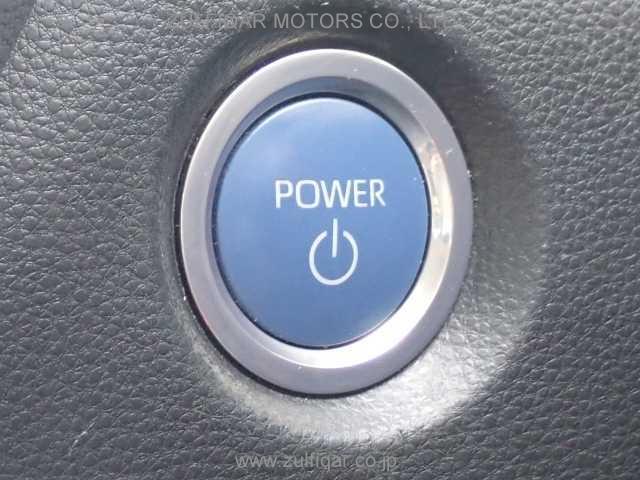 TOYOTA COROLLA 2021 Image 8