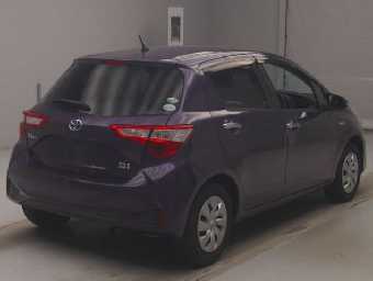TOYOTA VITZ 2019 Image 2
