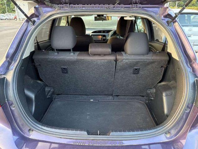 TOYOTA VITZ 2019 Image 8