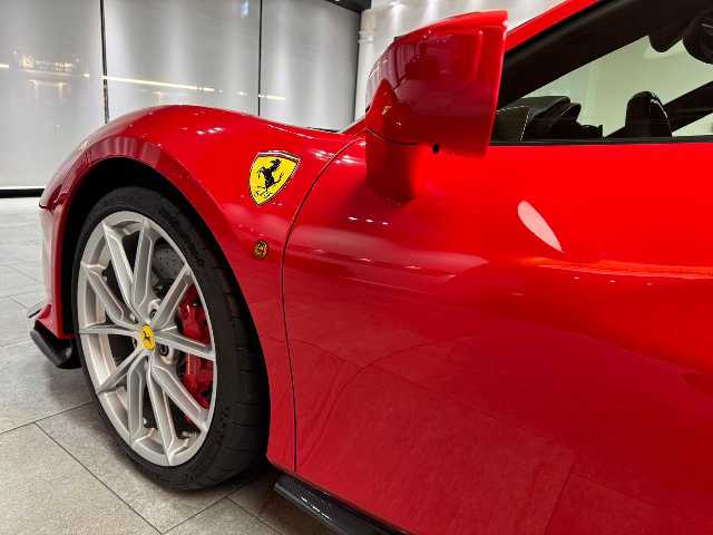 FERRARI 488 PISTA 2019 Image 27