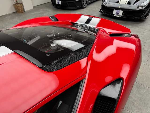 FERRARI 488 PISTA 2019 Image 39