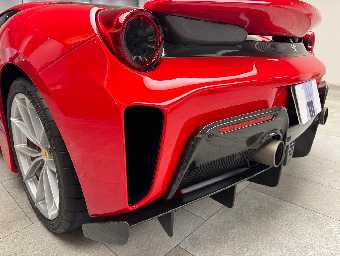 FERRARI 488 PISTA 2019 Image 35