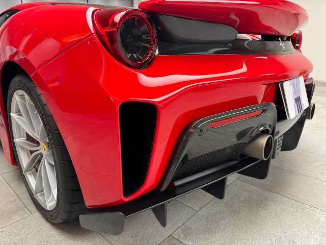 FERRARI 488 PISTA 2019 Image 41
