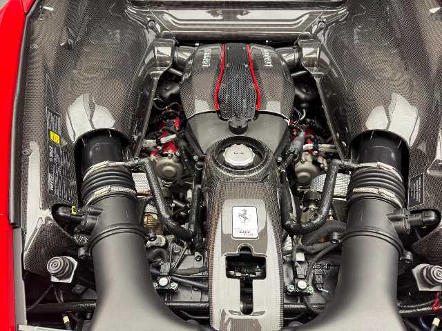 FERRARI 488 PISTA 2019 Image 47