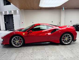 FERRARI 488 PISTA 2019 Image 8