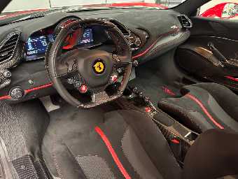FERRARI 488 PISTA 2019 Image 9