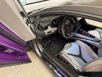 LAMBORGHINI REVUELTO 2026 Image 13