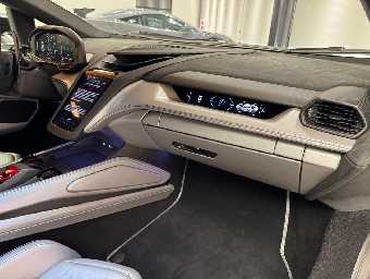 LAMBORGHINI REVUELTO 2026 Image 16