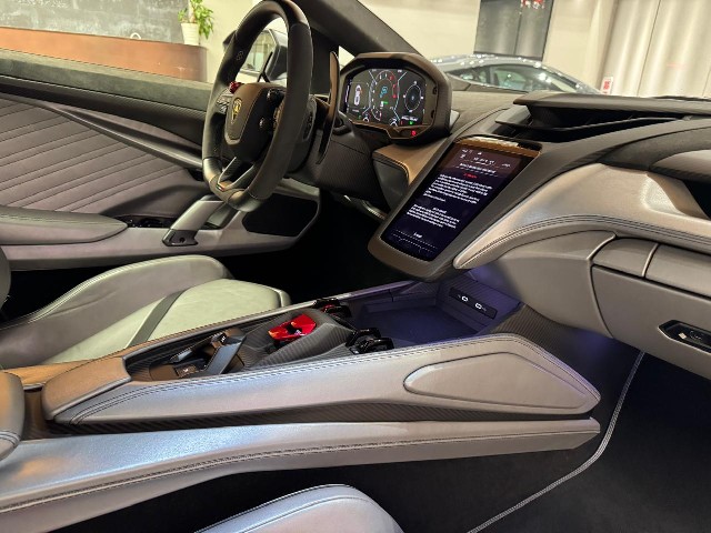 LAMBORGHINI REVUELTO 2026 Image 23