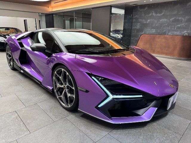 LAMBORGHINI REVUELTO 2026 Image 29