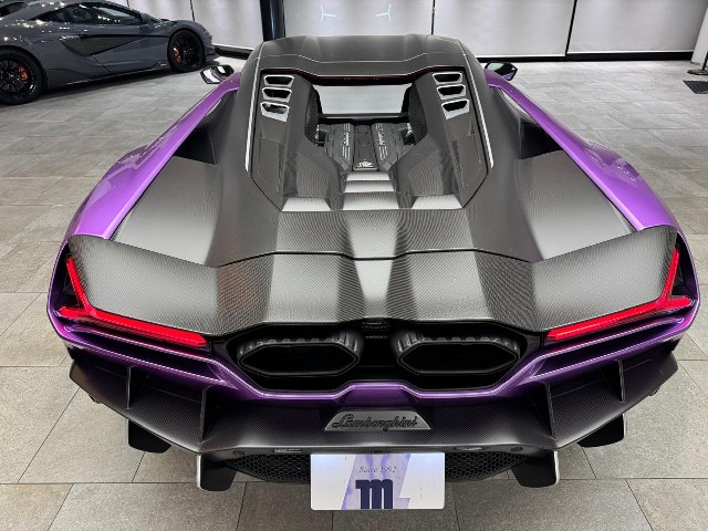 LAMBORGHINI REVUELTO 2026 Image 32