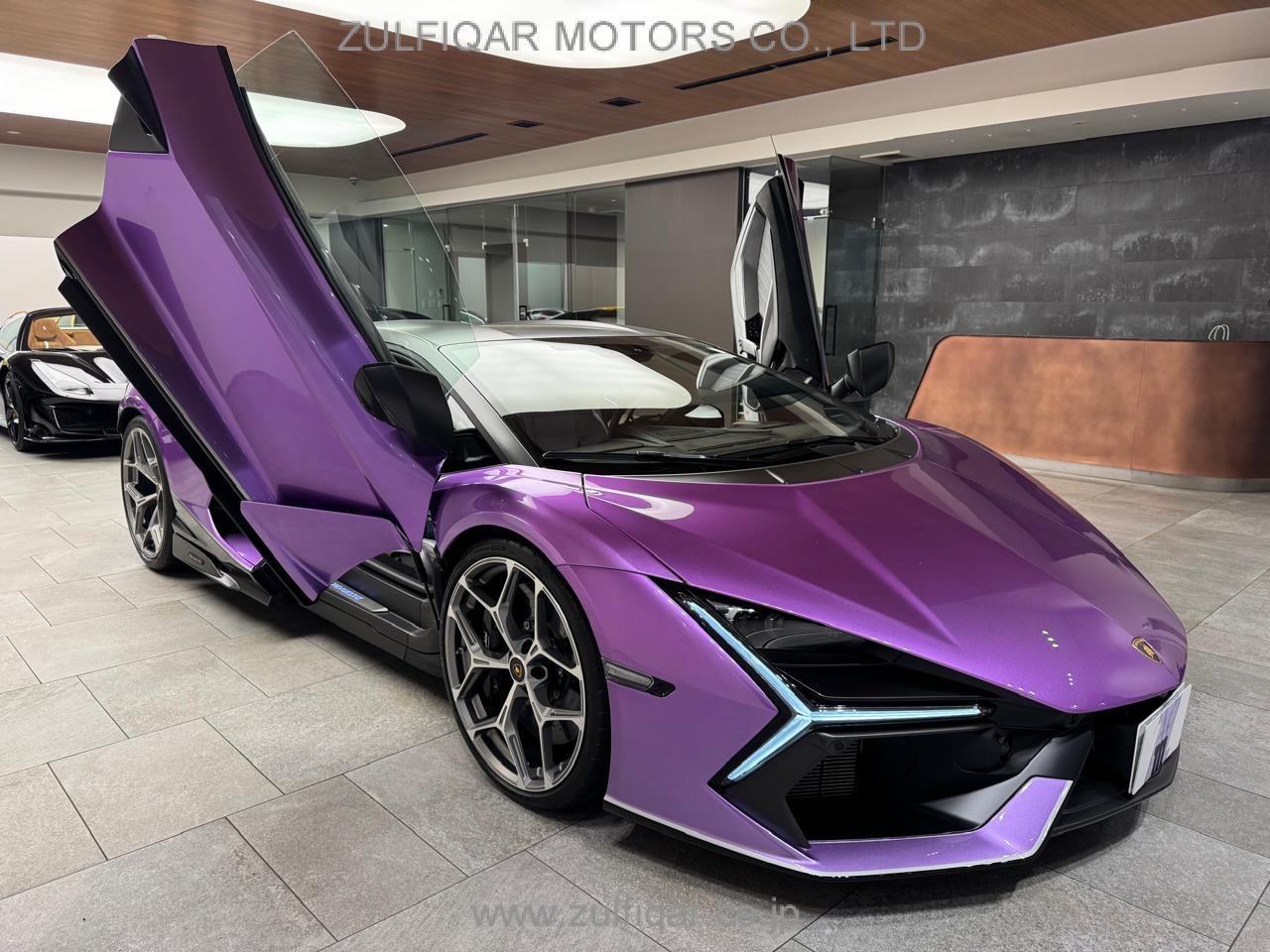 LAMBORGHINI REVUELTO 2026 Image 5
