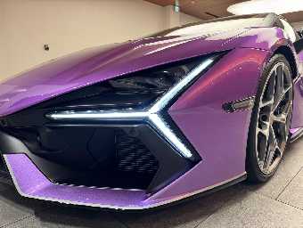 LAMBORGHINI REVUELTO 2026 Image 35
