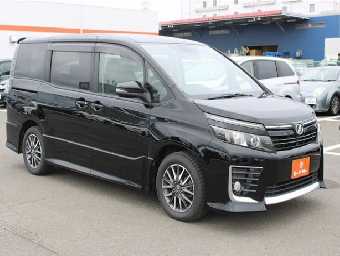 TOYOTA VOXY 2016 Image 3