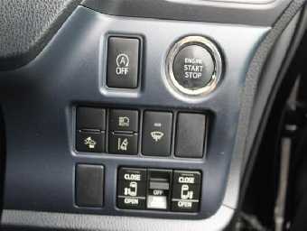 TOYOTA VOXY 2016 Image 18