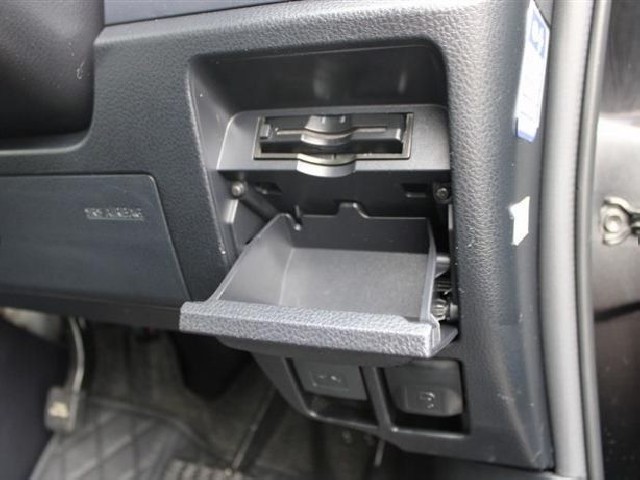 TOYOTA VOXY 2016 Image 25