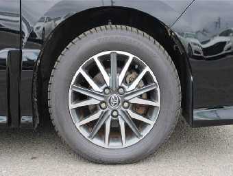 TOYOTA VOXY 2016 Image 24