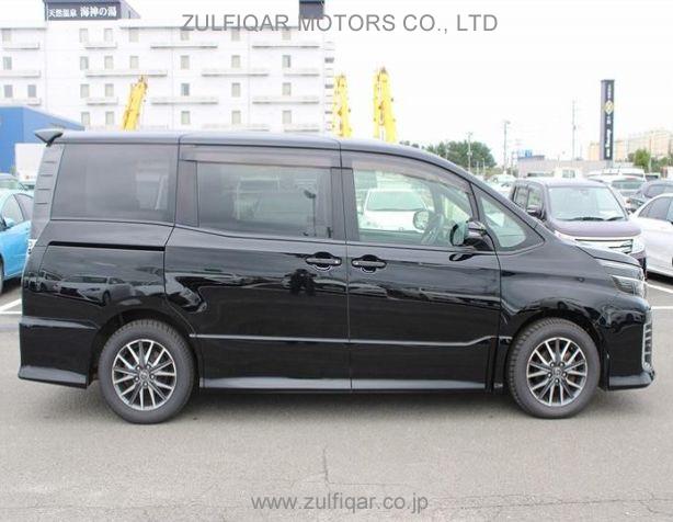 TOYOTA VOXY 2016 Image 4