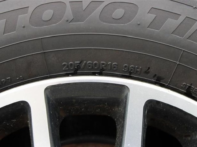 TOYOTA VOXY 2016 Image 35