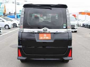 TOYOTA VOXY 2016 Image 6