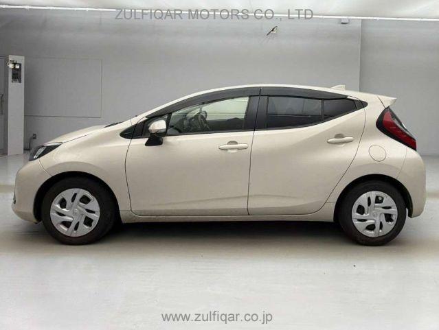 TOYOTA AQUA 2021 Image 5