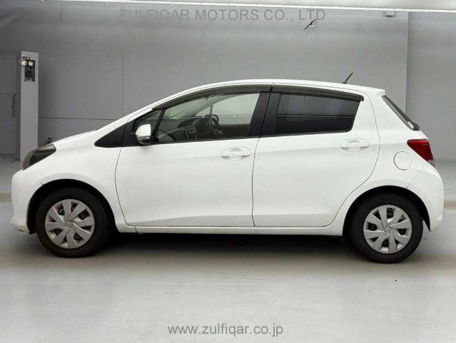 TOYOTA VITZ 2015 Image 5