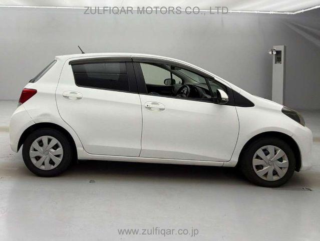 TOYOTA VITZ 2015 Image 6