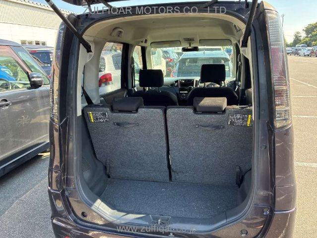 TOYOTA VITZ 2015 Image 10