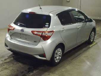 TOYOTA VITZ 2019 Image 2