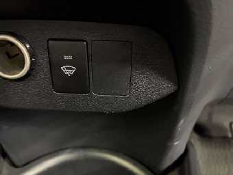 TOYOTA VITZ 2019 Image 11