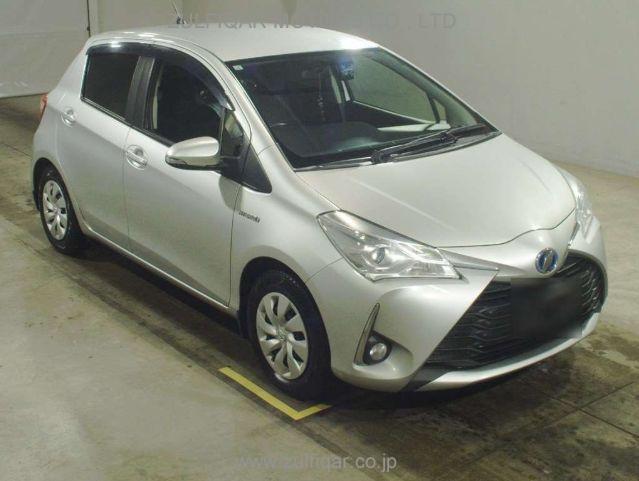 TOYOTA VITZ 2019 Image 3