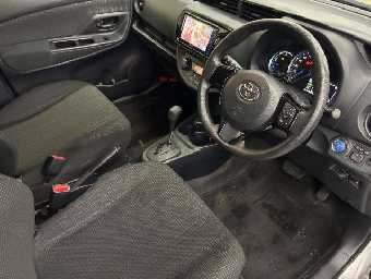 TOYOTA VITZ 2019 Image 5