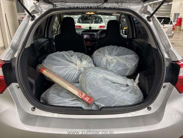 TOYOTA VITZ 2019 Image 8