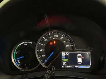 TOYOTA VITZ 2019 Image 10