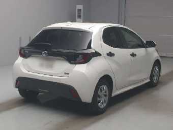 TOYOTA YARIS 2021 Image 2