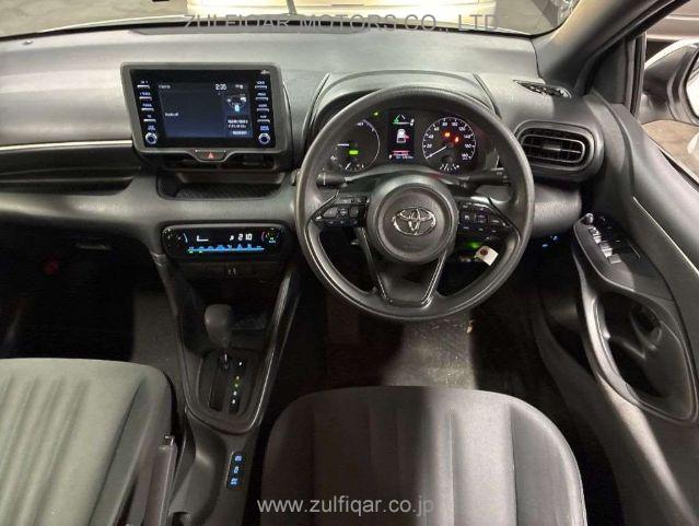TOYOTA YARIS 2021 Image 6