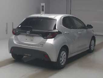 TOYOTA YARIS 2021 Image 2