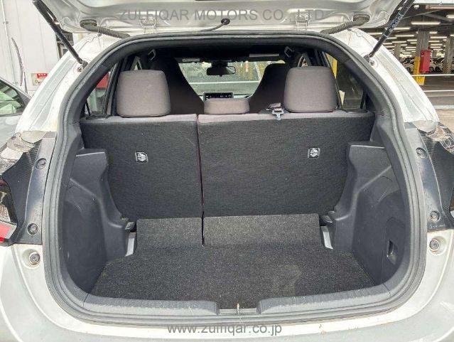 TOYOTA YARIS 2021 Image 11