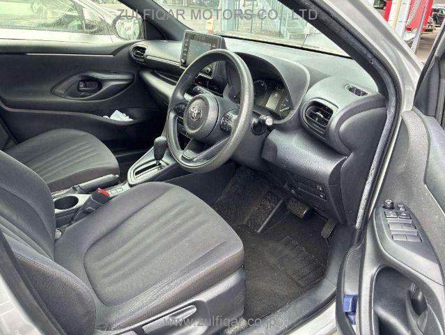 TOYOTA YARIS 2021 Image 5