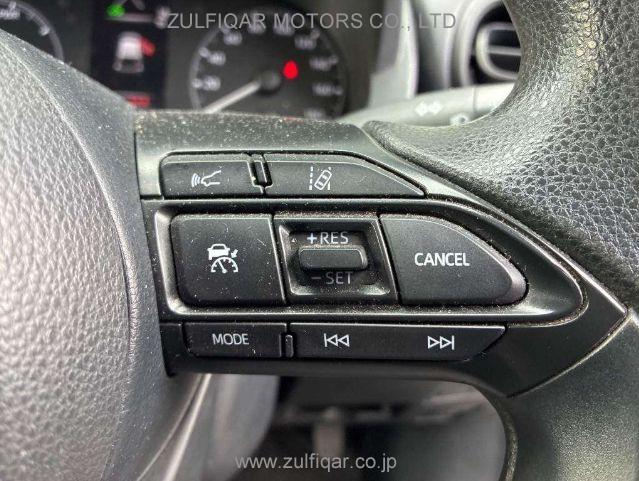 TOYOTA YARIS 2021 Image 7